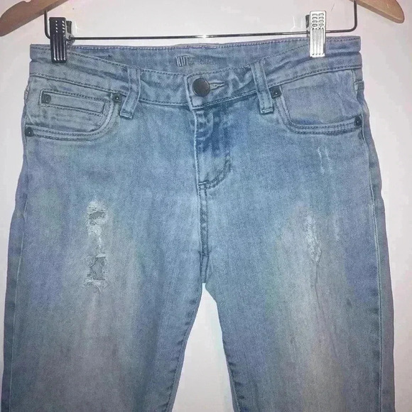 Kut from the Kloth Skinny Jeans Distressed Light Wash - Picture 3 of 14